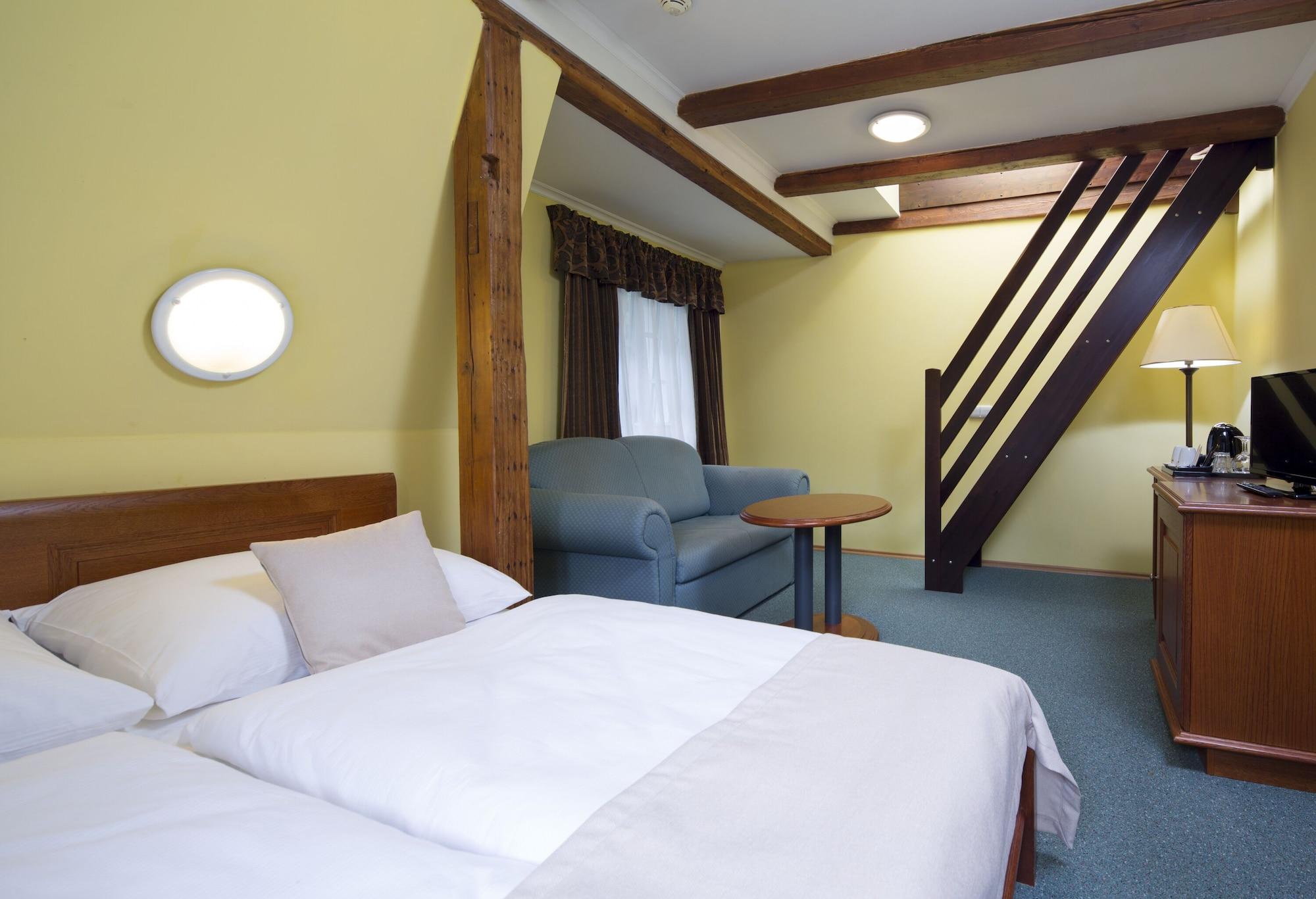 Spa Resort Libverda - Hotel Lesni Zatisi Lazne Libverda Luaran gambar